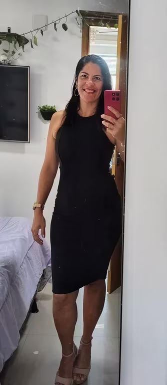 Olá, sou Vevê e trabalho com vários tipos de massagens. Massagem