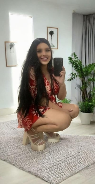 Danielle Psicóloga Especialista em Terapias Tântrica, Lingam e Nuru Massagista