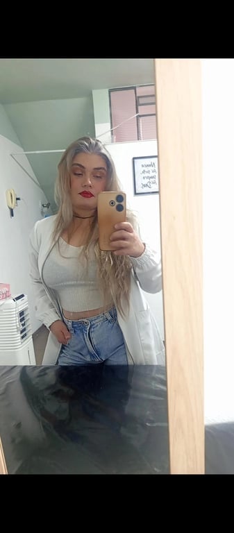 Terapeuta Neide e Japinha 