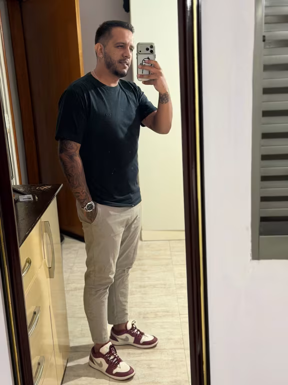 Vitor | Massagem Para casais, Tailandesa e Sensual