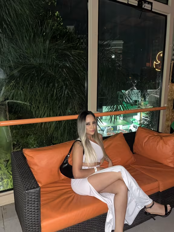 Paola Melo Massoterapeura Massagista em