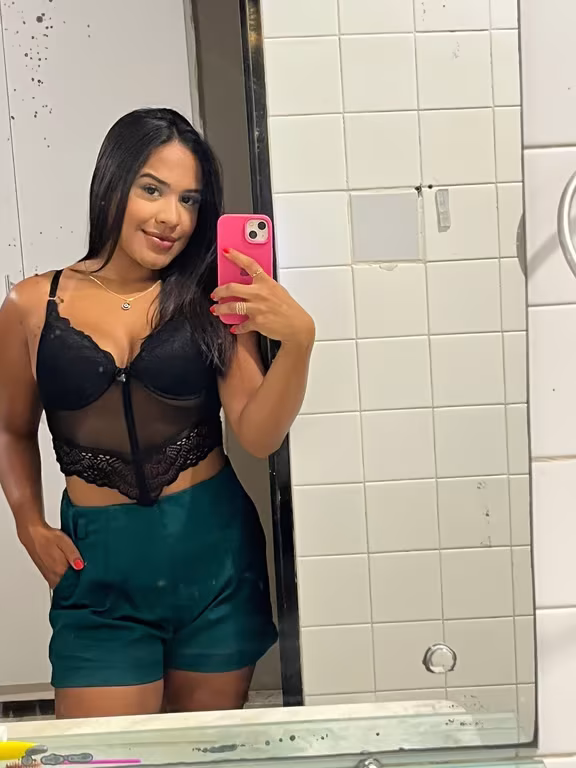 Luana Mendes | Massoterapeuta — Cuidado, equilíbrio e bem estar Massagista em
