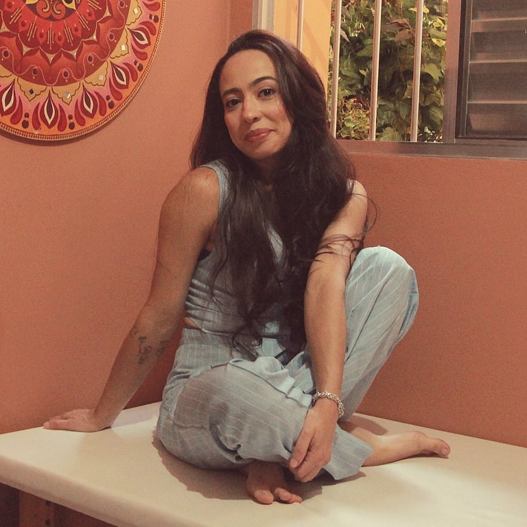 Luma: uma massagem com conexão e afeto Massagem nuru em Luma: uma massagem com conexão e afeto Massagem nuru em