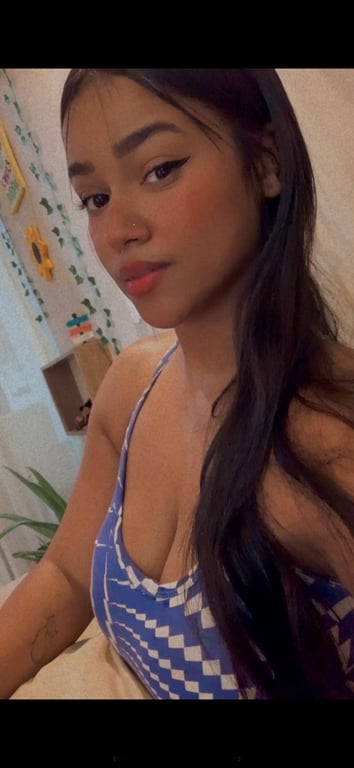 Massoterapeuta Flávia Silva 