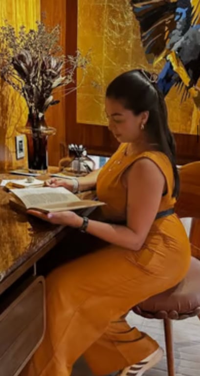 Massoterapeuta certificada Massagista Massoterapeuta certificada Massagista