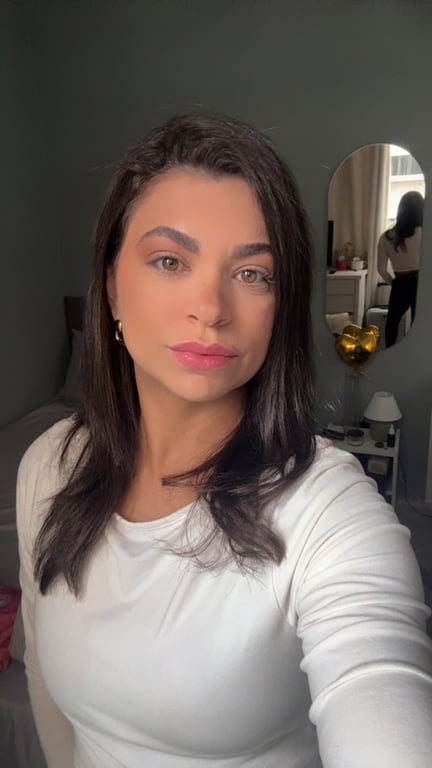 Lari Machado Massagem Tântrica e Nuru