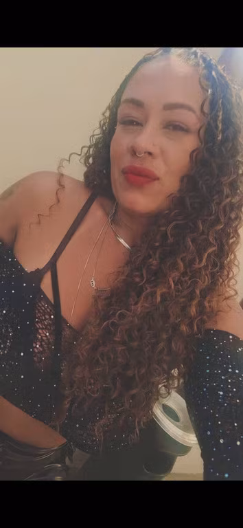 DANI Carioquinha sua massagista bissexual