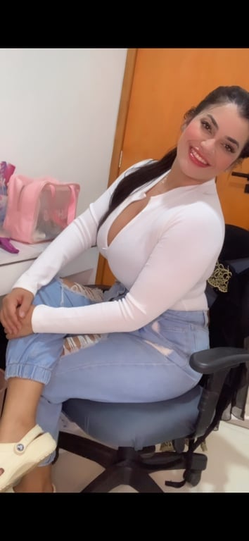 Thai Tantra Especialista em massagem Nuru Massagem nuru