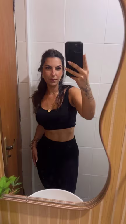 Nara | Psicanalista | Terapeuta tântrica e energética Massagem sensual