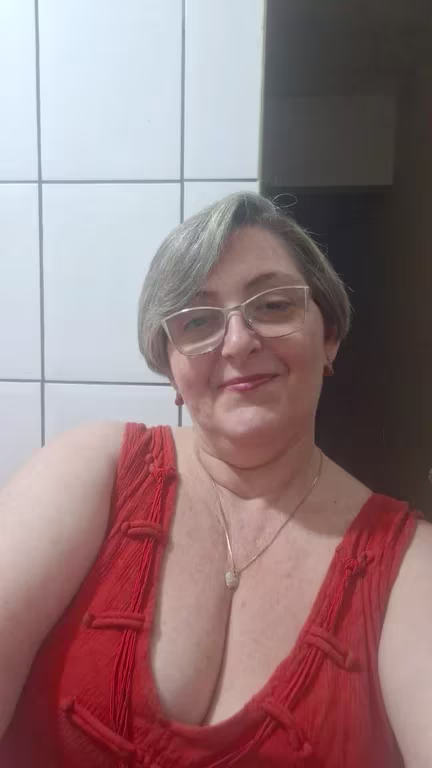 Patricia Massoterapeuta desde 2000,Tanta e NURU público alvo 40+ Massagista em