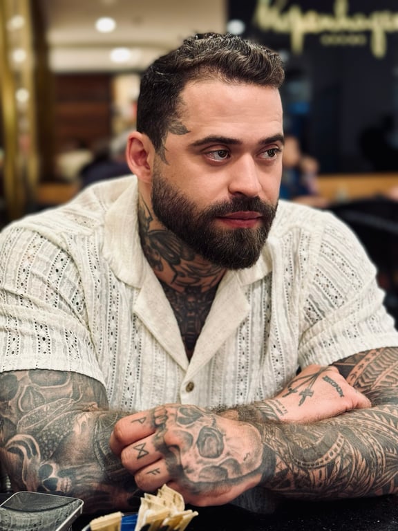 Ragnar Nadis - Espaço Zodíaco 