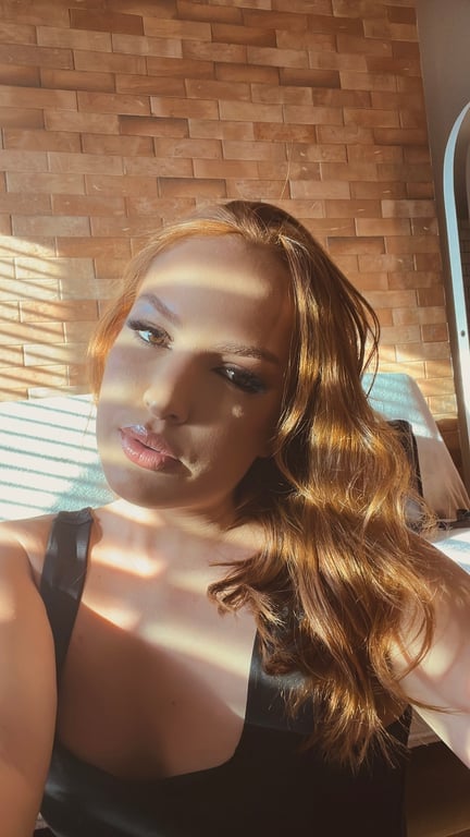 Elara - novidade em Sp com mix de massagens sensuais 