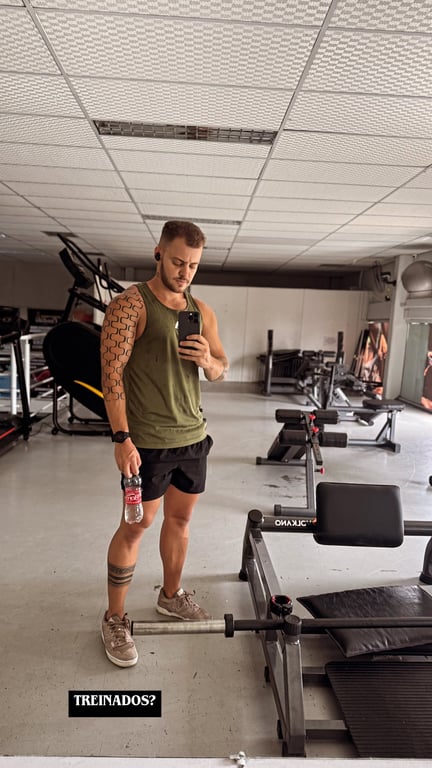 Tales Maggio - sensual / nuru / tântrica / vivência/ shibari 