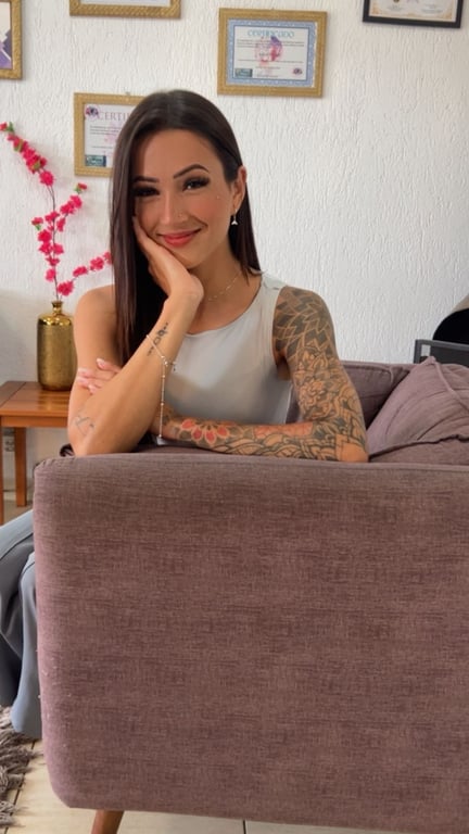 Energia Tantra expert em Vivências tantricas e Nuru hot