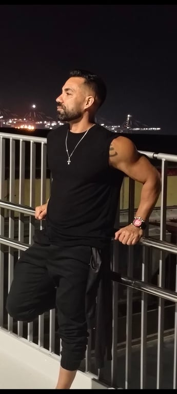 Luz - Massoterapeuta ( Para Homens, mulheres e Casais ) Massagem tântrica