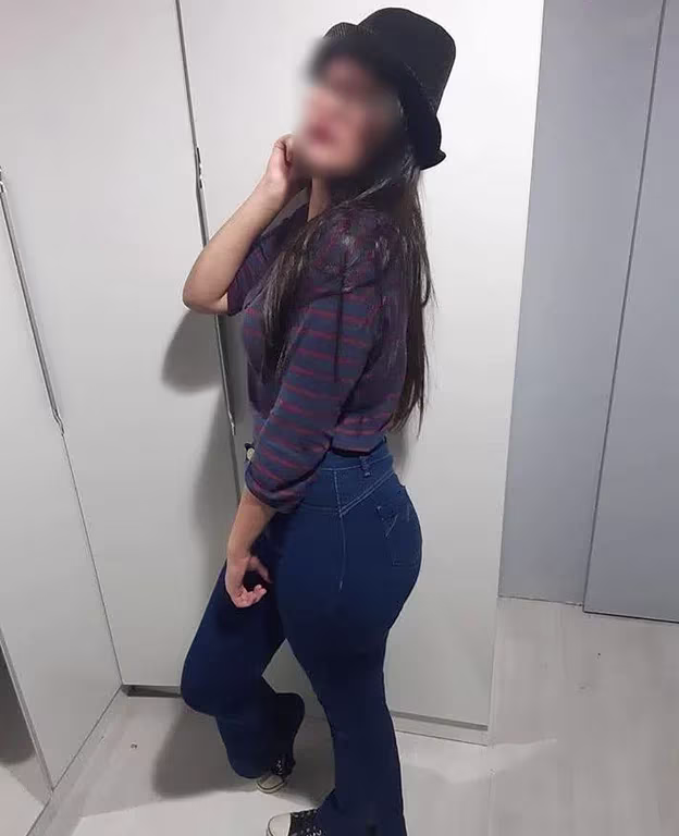 Lorena Doçura e Lábios de Mel : Um mix de sensações prazerosas. Massagem nuru em