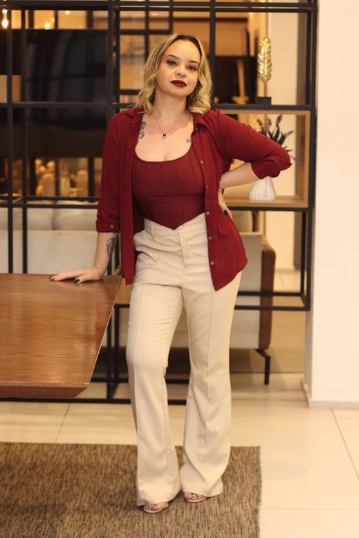 Suzanna depiladora e massoterapeuta Profissional!