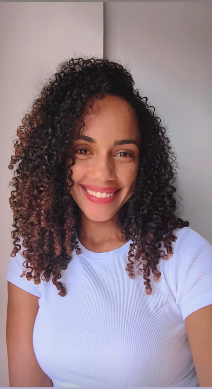 Angela | Terapeuta Tântrica Facilitadora em Terapias Corporais 