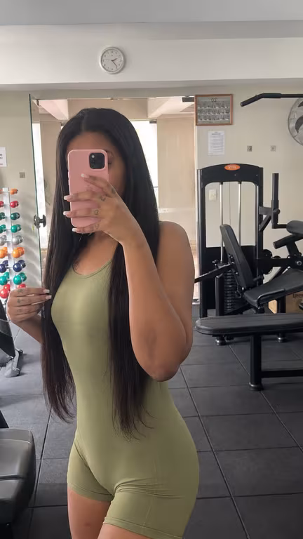 Mari ~ atendimento no meu flat , venha se permitir uma conexão unica Massagem sensual em