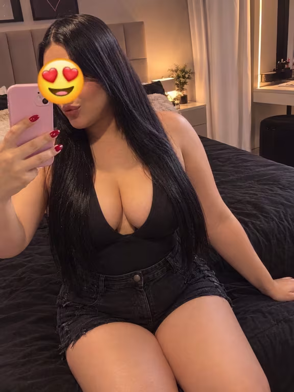 Larissa / Especialista Em Massagem E sensualidade Massagem em
