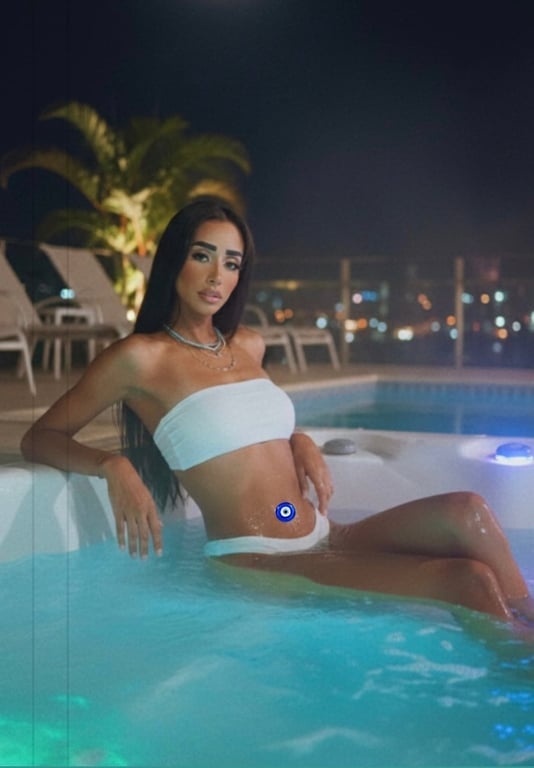 Ayla massagista sensual e de técnicas terapêuticas Massagem