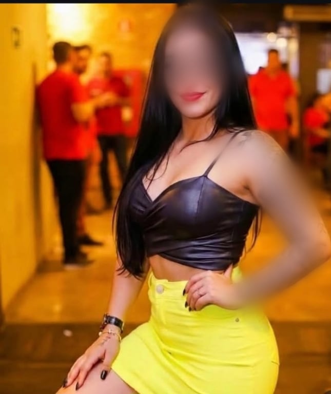 Sou Ruby Terapeuta especializada em massagem terapêutica e sensual.