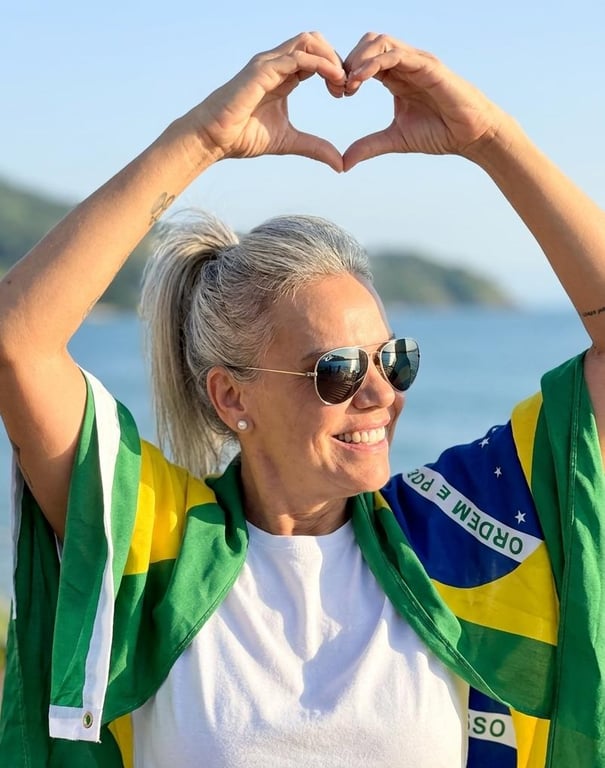 TERAPEUTA TÂNTRICA e MASSAGEM NURU Massagem sensual TERAPEUTA TÂNTRICA e MASSAGEM NURU Massagem sensual