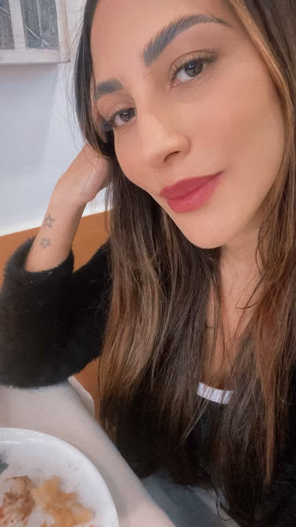 Mari Silva | Massagem na República Massagem nuru
