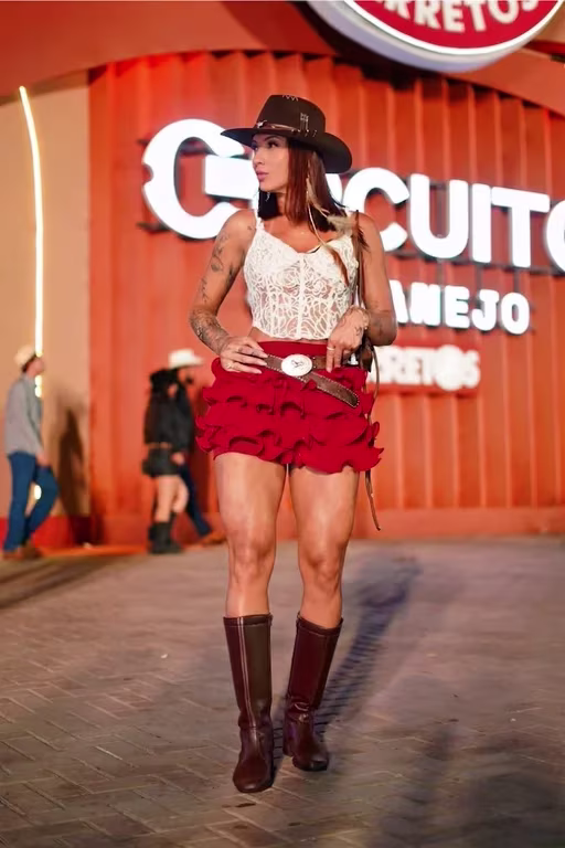 NAYRA Massagem Exclusiva para Quem Busca Prazer e Relaxamento Massagista em