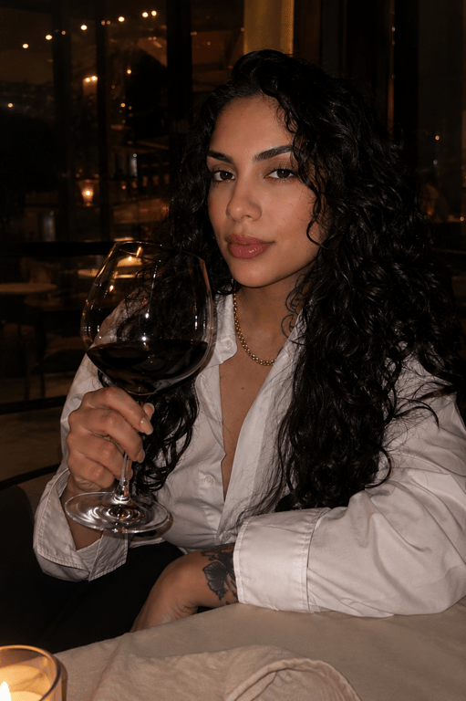 Clara Emann massoterapeuta Massagem nuru