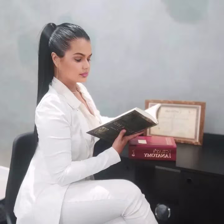Dayana – Massagens Tântrica, Nuru, Relaxante e Terapêutica