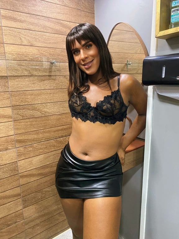 Maggie Baiana Terapeuta Trans Lotus Copacabana Massagista em Maggie Baiana Terapeuta Trans Lotus Copacabana Massagista em