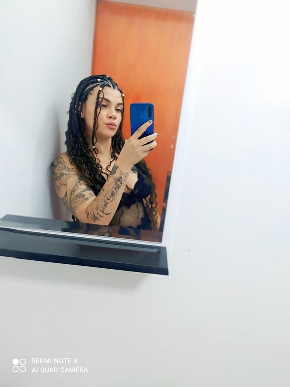 Yara , massagem nuru e relaxante, uma delícia 