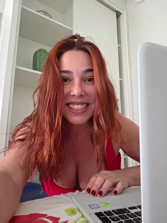 Cleice Felix Massoterapeuta formada pelo Senac Massagista em