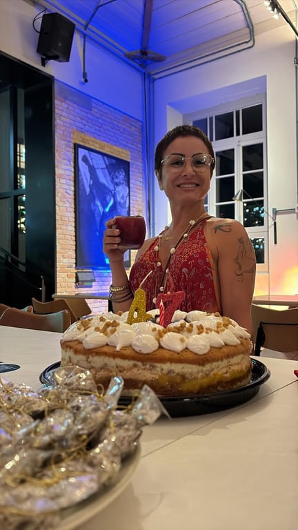 Núbia - Te convido a sentir o toque sutil da Deusa Massagem sensual em