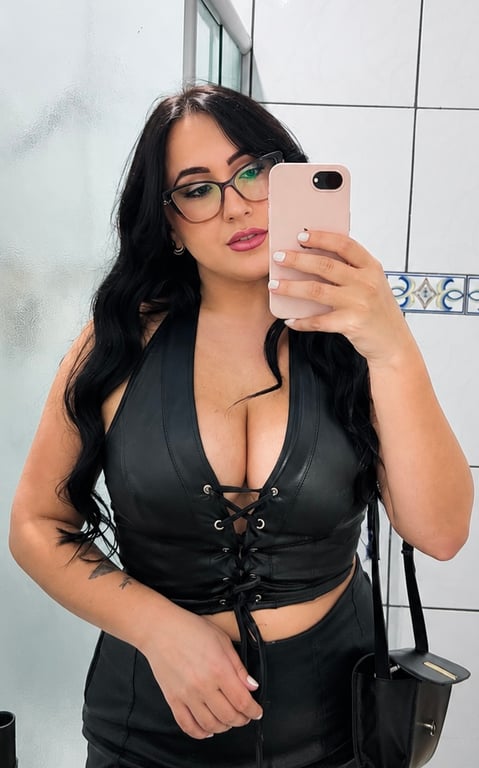 Vitória Massoterapeuta - Massagem sensual