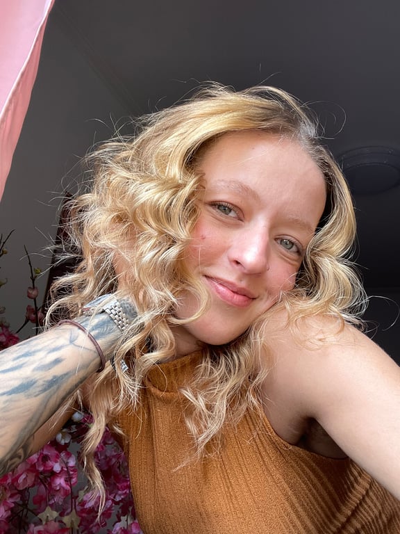 Clara - Terapia Corporal | Reconexão | Relaxamento Profundo