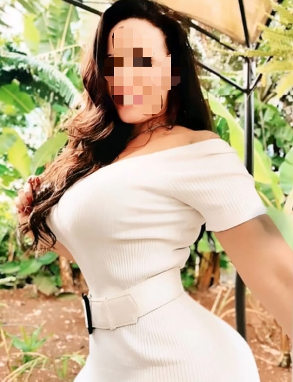 MAILA RADHY-TERAPEUTA CORPORAL- EXPERIÊNCIAS DE RELAXAMENTO E PRAZER Massagem