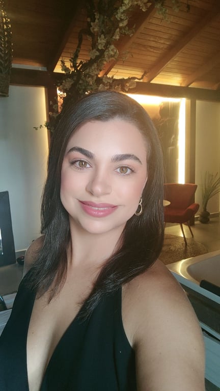 Lari - Massagem Tântrica e Vivência Nuru, Spa e Dominatrix 