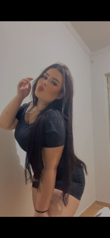 Stephanie - Massagem e Finalização 