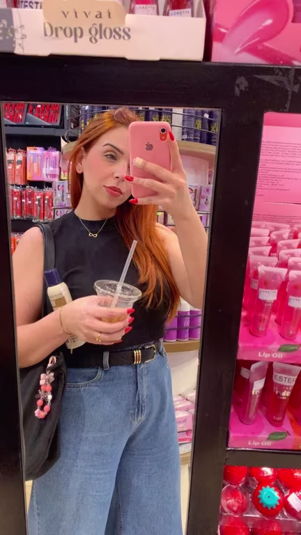 Luna Ruiva | Carinhosa e Ousada