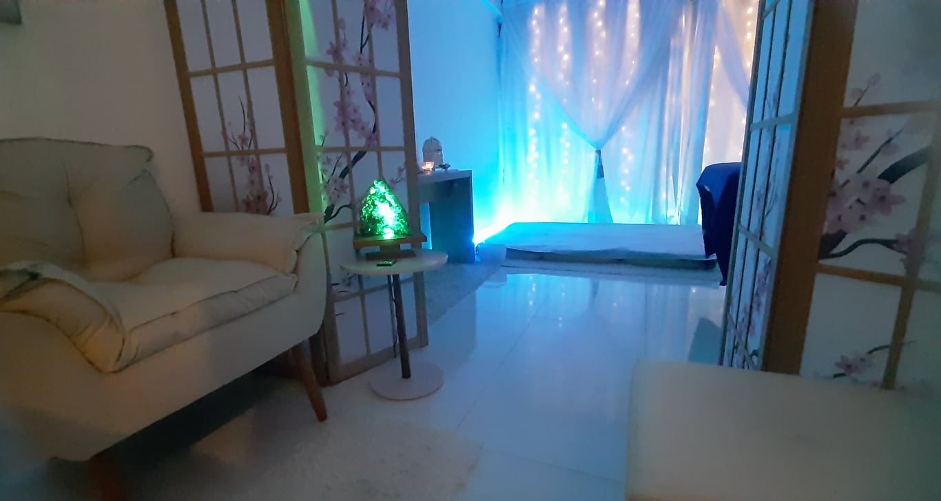 Tantra - Relaxante - Reiki | Atendimento Holístico | Curso Presencial Massagem sensual em