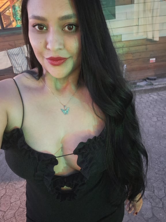 Pâmella Bsb - Massagem Tântrica e Sensual 