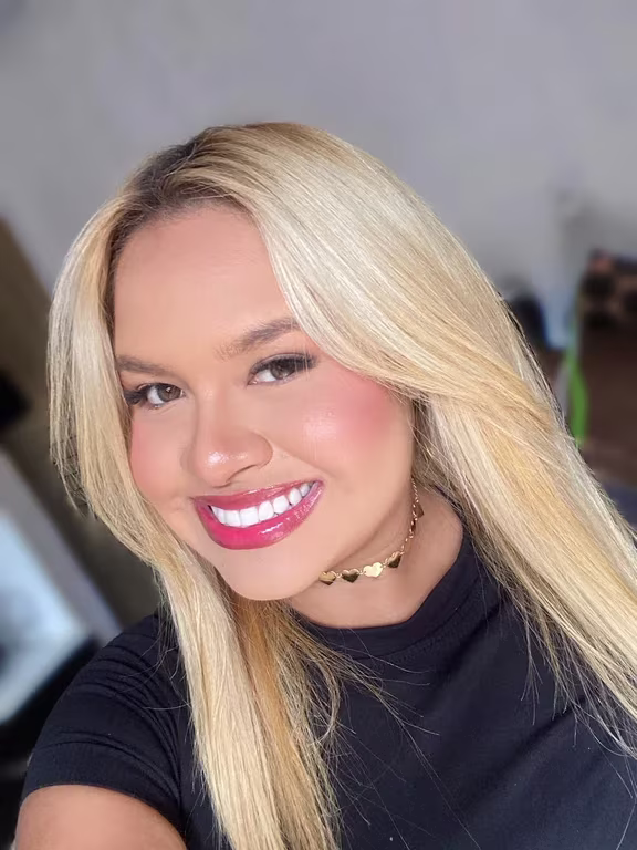 LALLURE MASSAGEM Seu momento de relaxamento começa aqui. Massagem