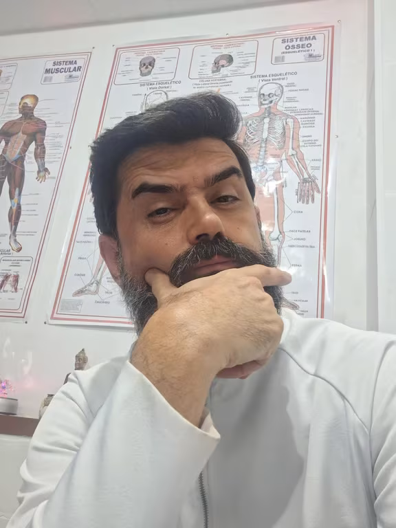 Ubirajara Leal Massoterapeuta Clinico Massagem sensual em