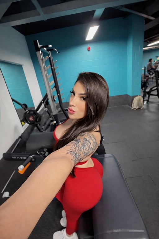 Massoterapeuta tântrica e terapêutica Massagem tântrica