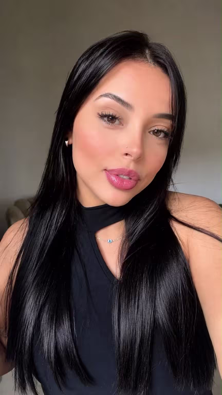 Livia Especialista Nuru / Karoline Spa Massagem tântrica em
