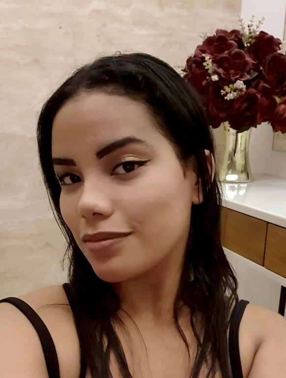 Luna — Massagem relaxante e atendimento discreto Massagem Luna — Massagem relaxante e atendimento discreto Massagem