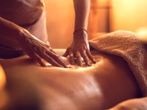 Jul Massoterapeuta Mix Diferenciada & Envolvente Massagem nuru