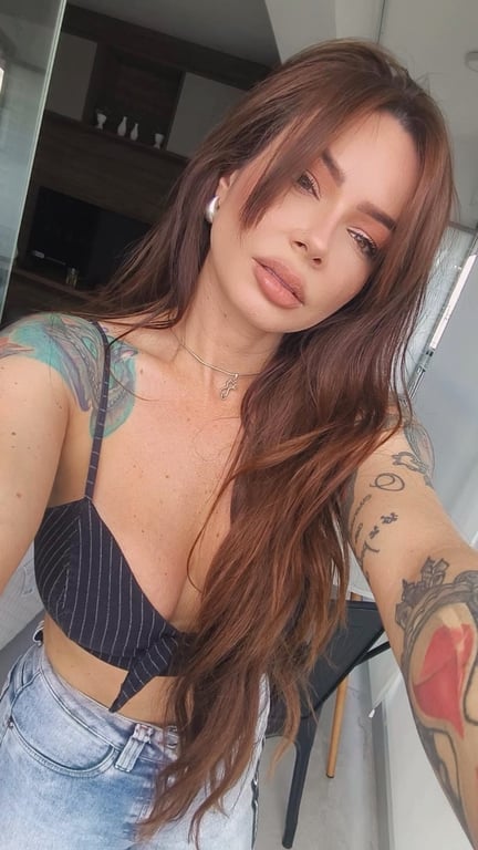 Helena - Massoterapeuta Sensual e Relaxante